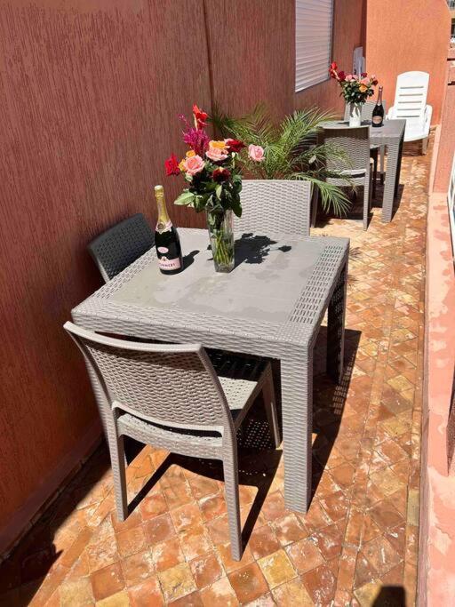 Appartement Haut Standing 3 Chambres Avec Terasse Quartier Gueliz Hivernage A Marrakech I19 Маракеш Екстериор снимка