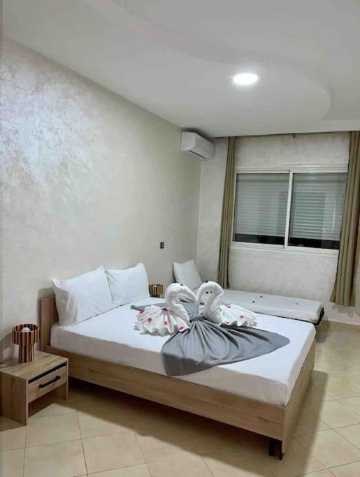 Appartement Haut Standing 3 Chambres Avec Terasse Quartier Gueliz Hivernage A Marrakech I19 Маракеш Екстериор снимка