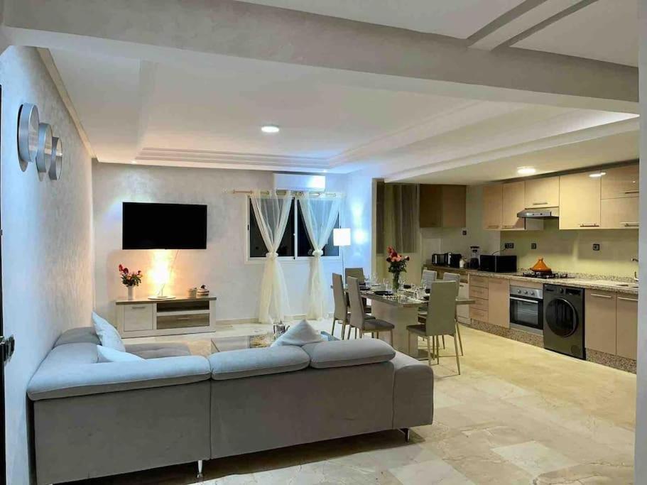 Appartement Haut Standing 3 Chambres Avec Terasse Quartier Gueliz Hivernage A Marrakech I19 Маракеш Екстериор снимка